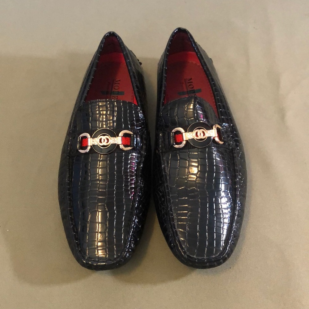 MODERNO  black  leather size 10.5” men’s  shoes